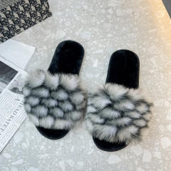 Color polka dots fluffy slippers