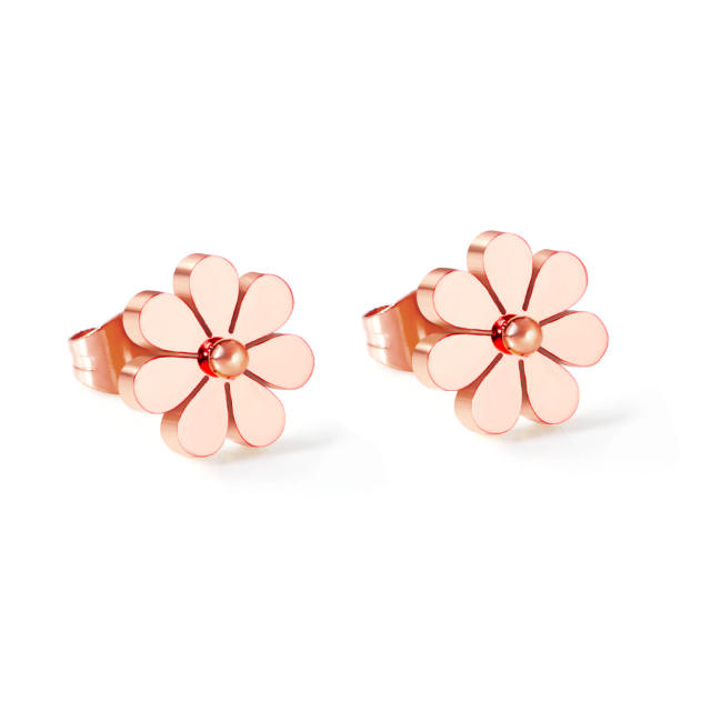 Sweet daisy stainless steel ear studs