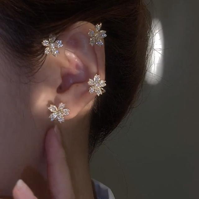 Delicate cubic zircon flower ear wrap