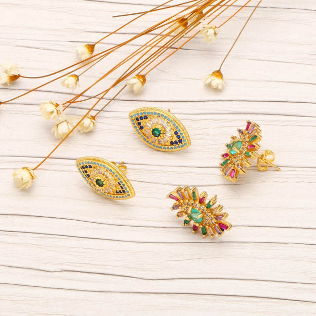 Pave setting cubic zircon evil eye shaped ear studs