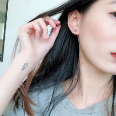 Tiny star triangle crown diamond ear cuff