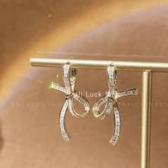 Tiktok same design cubic zircon bowknot huggie earrings