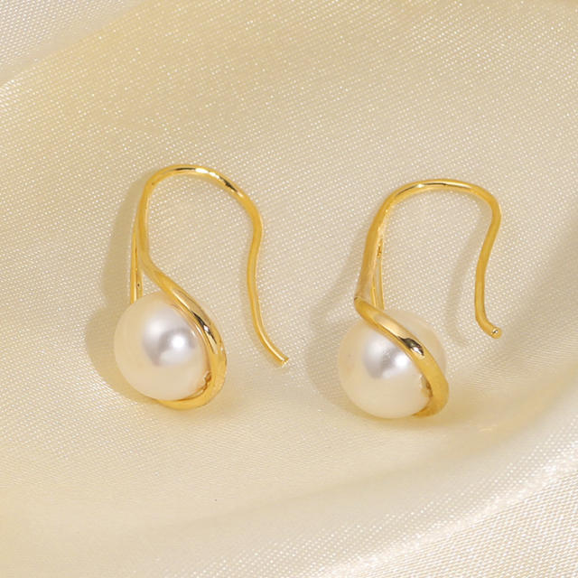 Simple pearl clip on earrings