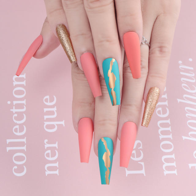 Contrast color false nails