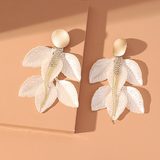 Natural shell leaf dangle earrings