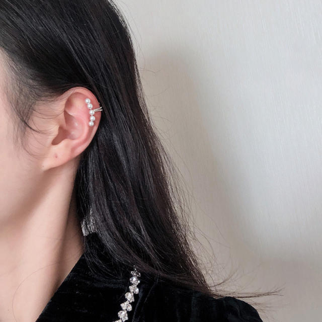 Fashion pearl ear cuff