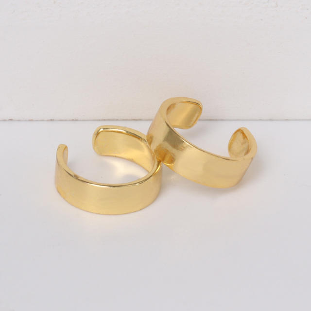 Simple alloy ear cuff