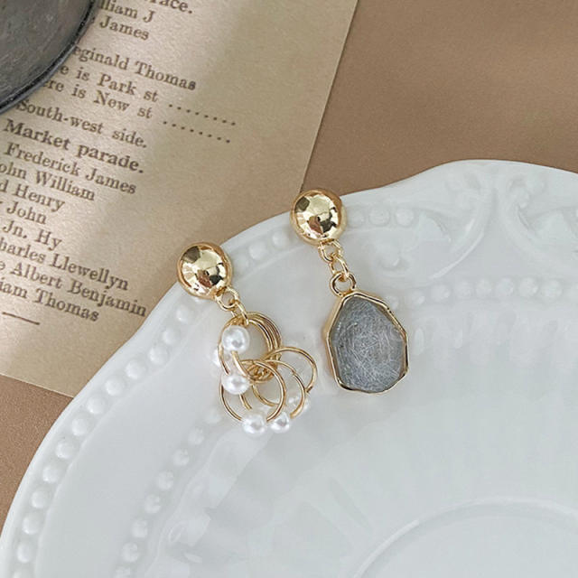 Pearl beaded gray color asymmetric clip on earrings dangle earrings