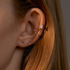 Diamond arrow ear cuff