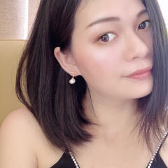 Pearl clip on earrings