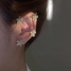 Delicate cubic zircon flower ear wrap