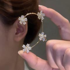 Delicate cubic zircon flower ear wrap