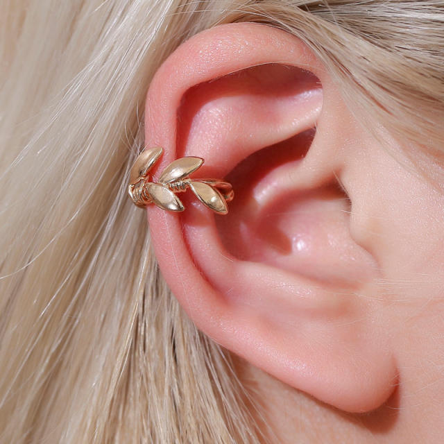 Fashion leaf copper ear cuff