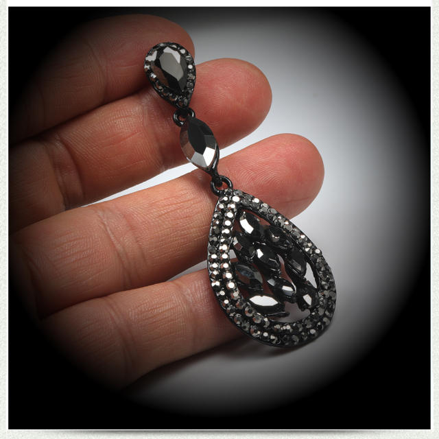 Luxury all black glass crystal drop earrings for women