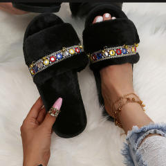 Fluffy flat slippers