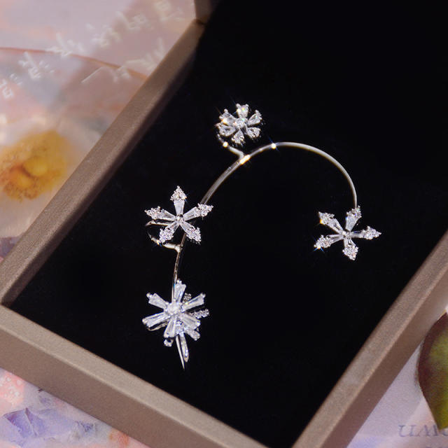 Tiktok hot sale cubic zircon flower ear wrap