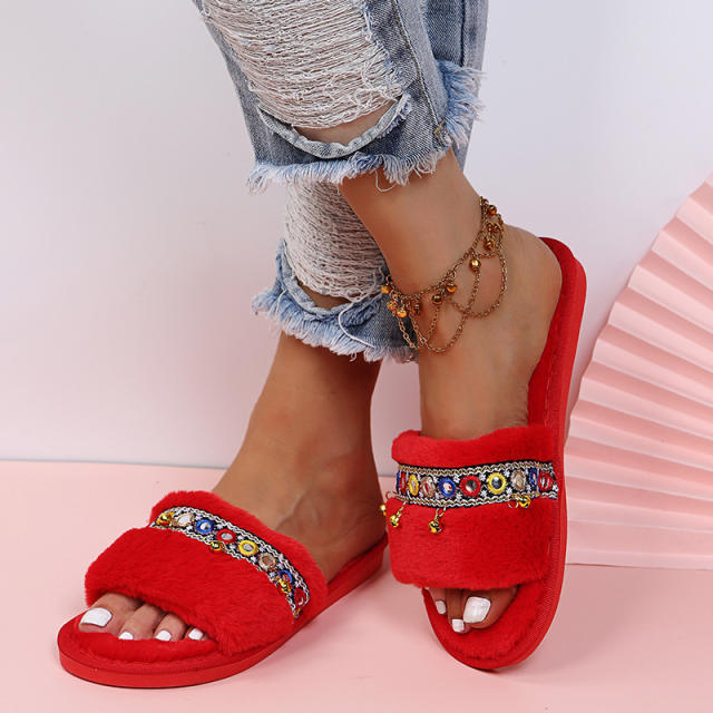 Fluffy flat slippers