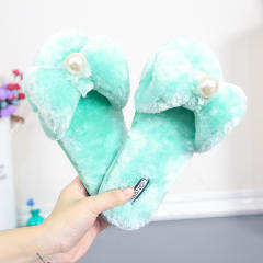 Sweet bow pearl fluffy slippers (2 size smaller)
