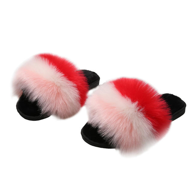 Striped pattern fluffy slippers