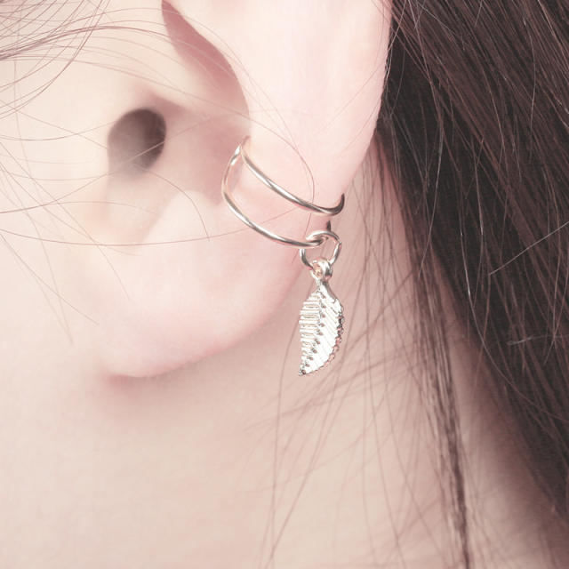 Tiny leaf U shape ear cuff