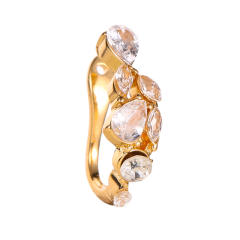 Diamond vine ear cuff