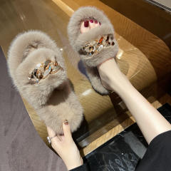 Metal chain fluffy slippers