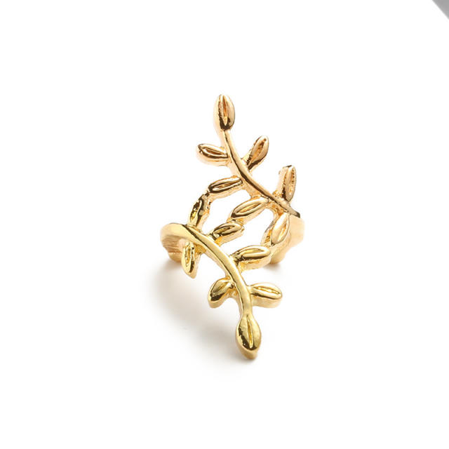 Leaf ear cuff