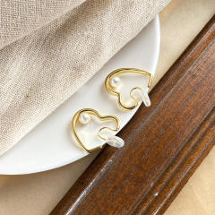 Pearl heart clip on earrings
