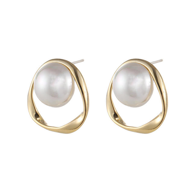 Pearl clip on earrings