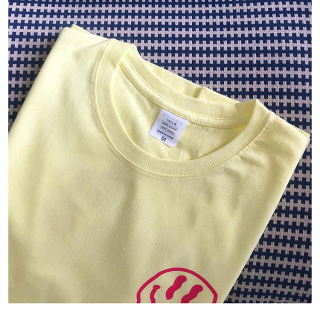 Oversized yellow color letter tees