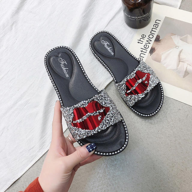 Sexy lips rhinestone slippers