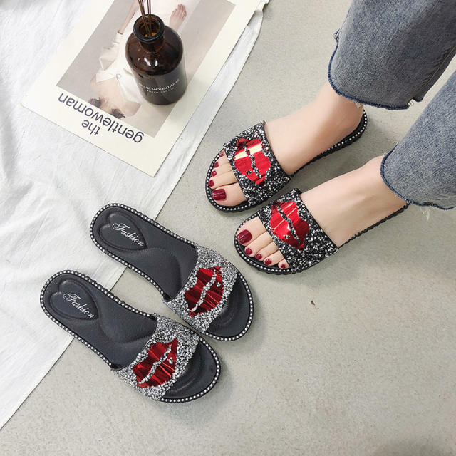 Sexy lips rhinestone slippers