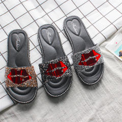 Sexy lips rhinestone slippers