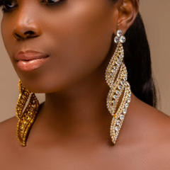Unique design pave setting rhinestone women earrings