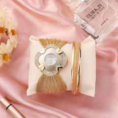 Concise two piece women watch bangle set