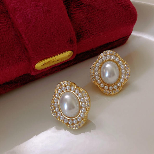 Vintage pearl ear studs earrings