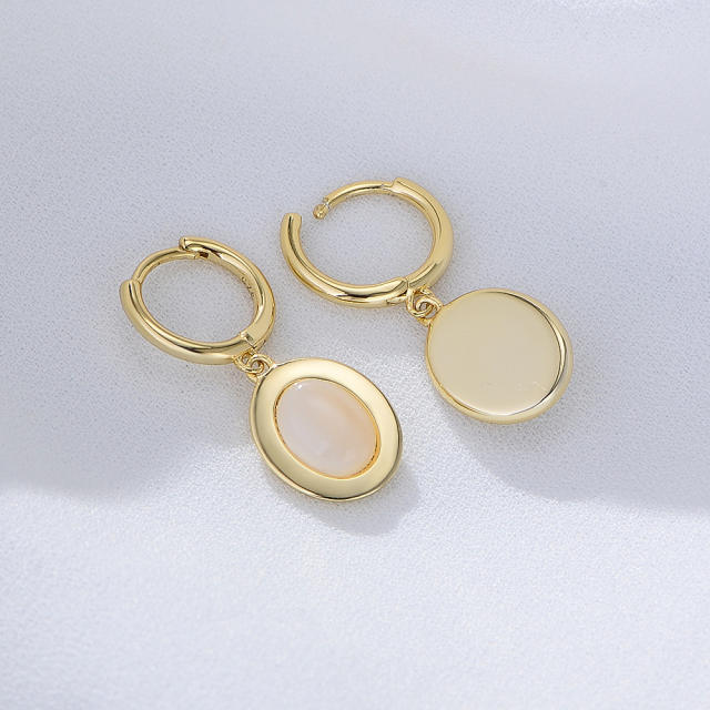 Natural shell oval shape sterling silver eaerrings