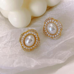 Vintage pearl ear studs earrings