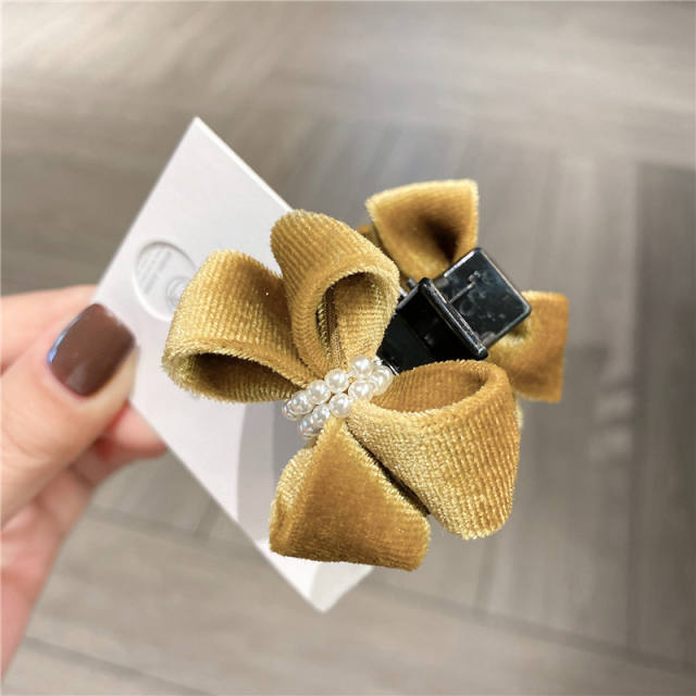 Elegant velvet bow small size hair clamp