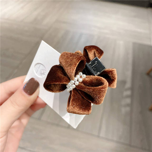 Elegant velvet bow small size hair clamp
