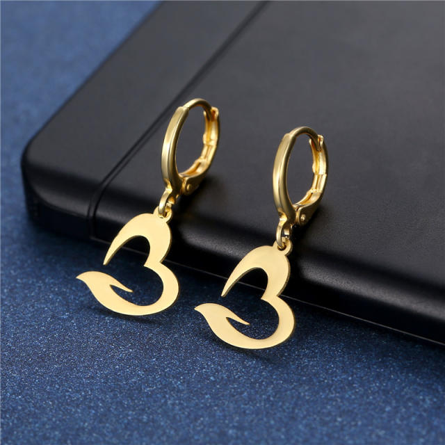 Concise easy match heart series stainless steel earrings