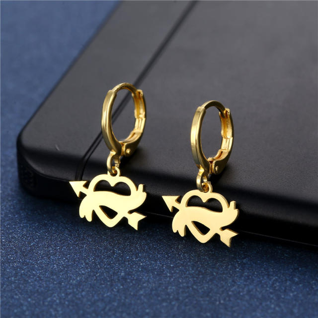 Concise easy match heart series stainless steel earrings