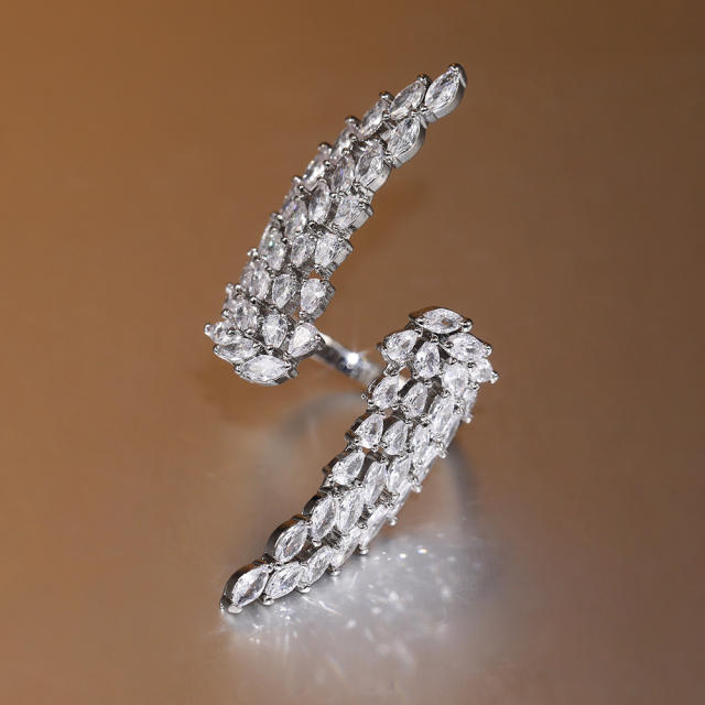 Luxury angel wing design full diamond rings
