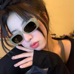 Cute oval shape square sunglasses
