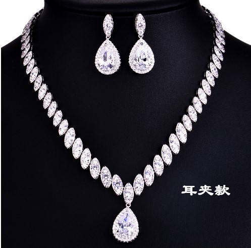 Delicate color cubic zircon drop diamond necklace set