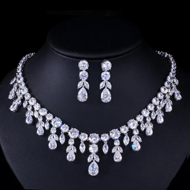 AAA luxury cubic zircon statement diamond necklace set