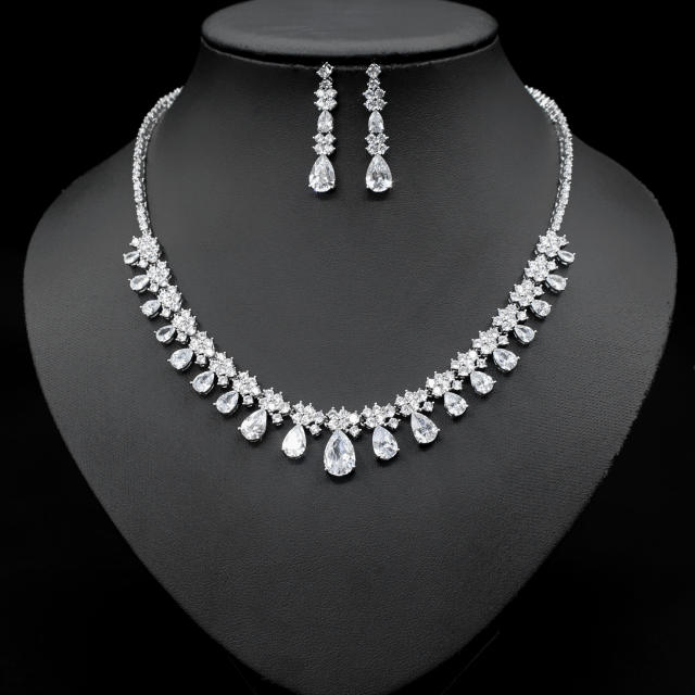Elegant colorful cubic zircon diamond necklace set