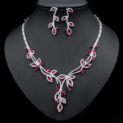 Elegant pave setting rhinestone leaf diamond necklace set
