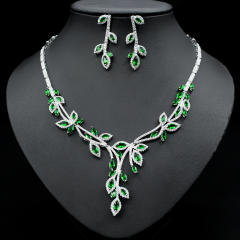 Elegant pave setting rhinestone leaf diamond necklace set