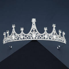 Baroque diamond crown